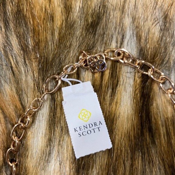 Kendra Scott Damon Aqua Apatite Pendant Necklace Set and Trademark Jewelry Bag. - Picture 2 of 5